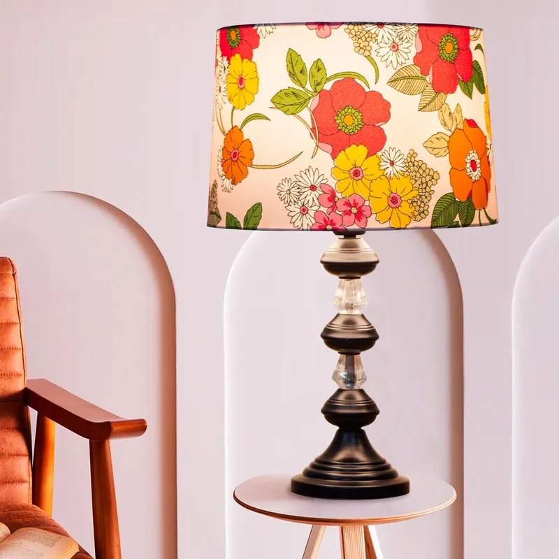 Floral Vista Metal Table Lamp media 3