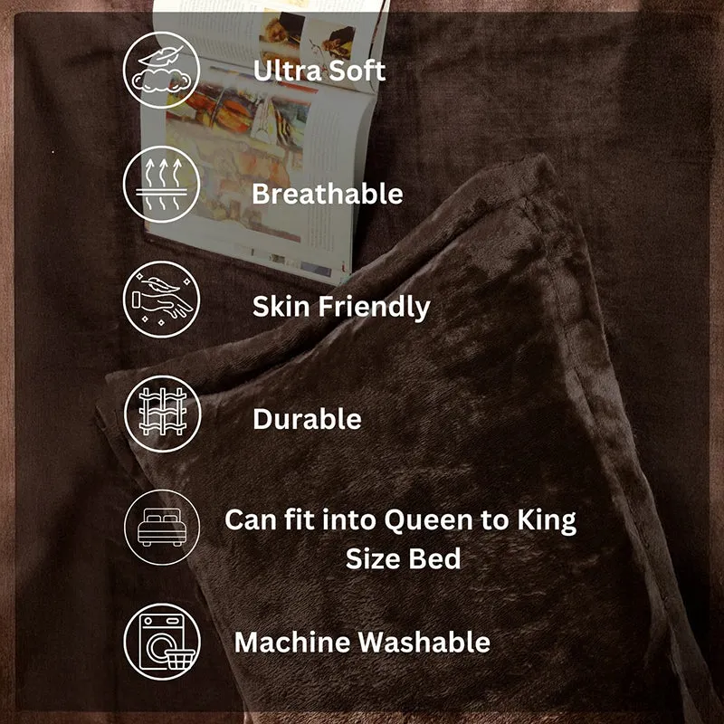 Casselle Velvet Velvet Bedsheet (Brown) - 300 GSM media 9