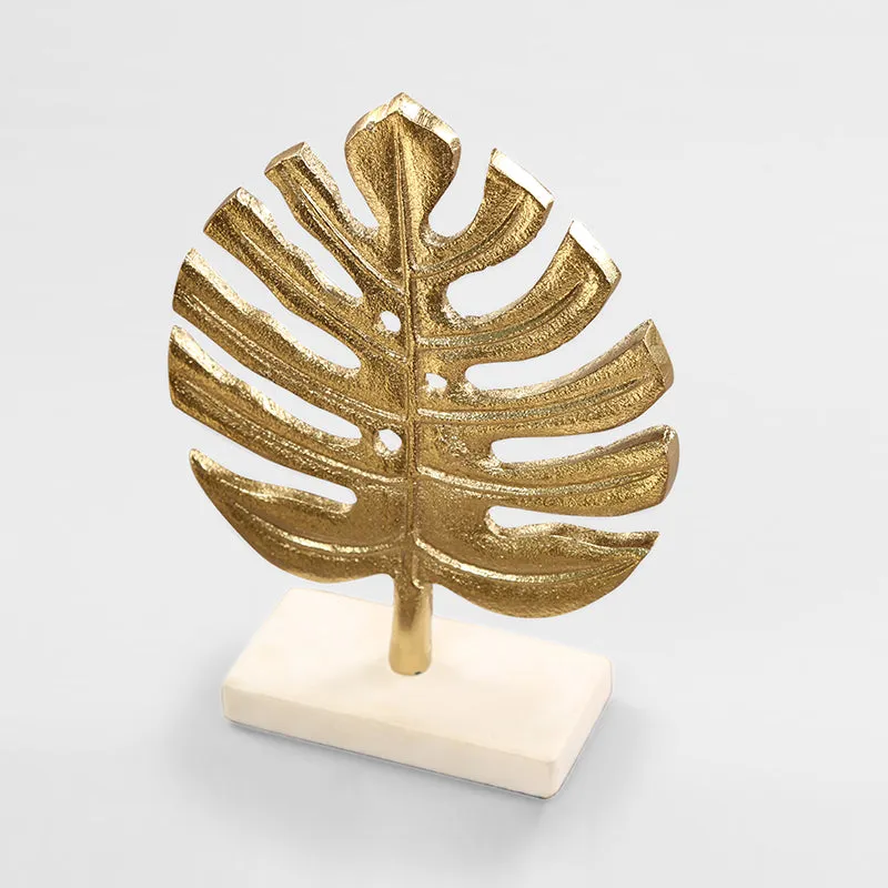 Foiled Monstera Showpiece media 4