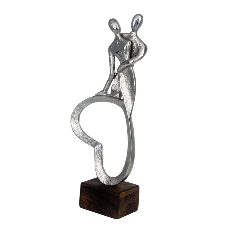 Eternal Bonds Showpiece media 3