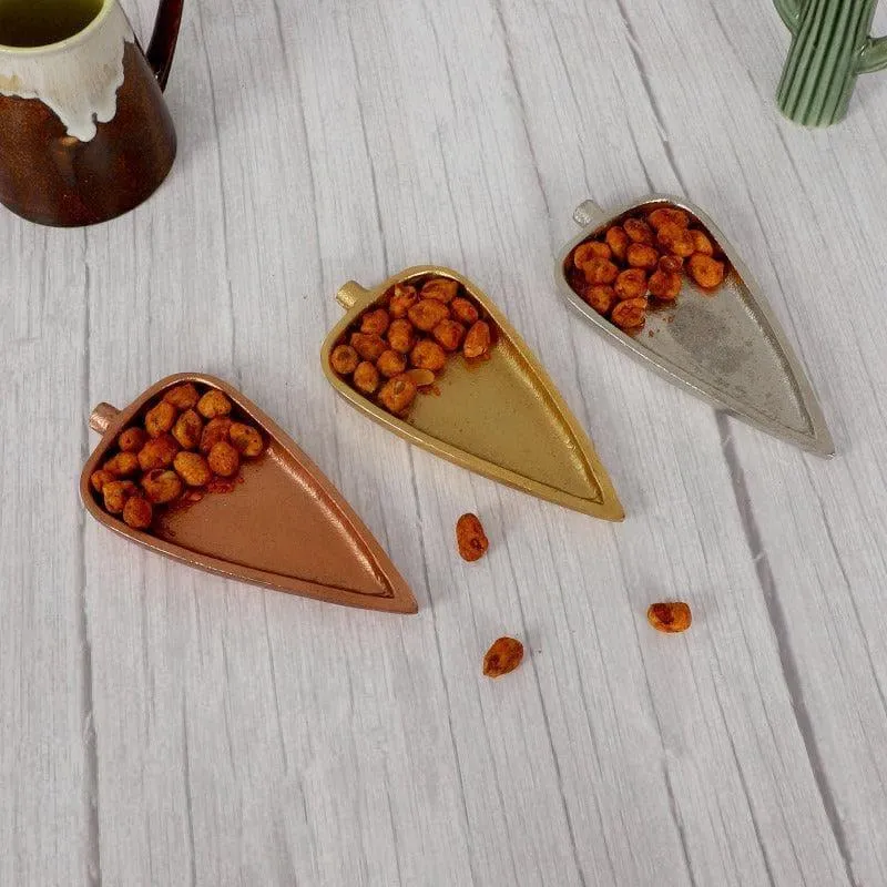 Eames Iron Platter - Set of Three media 1