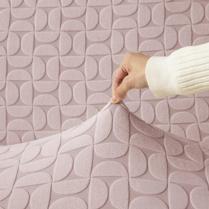 Darvella Sofa Cover - Pink media 4