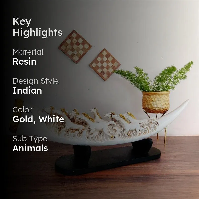 The Majestic Mane Painted Resin Showpiece media 2