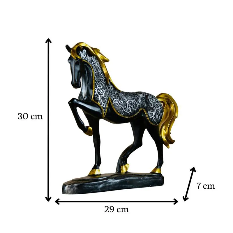 Stallion Glimmer Showpiece media 8