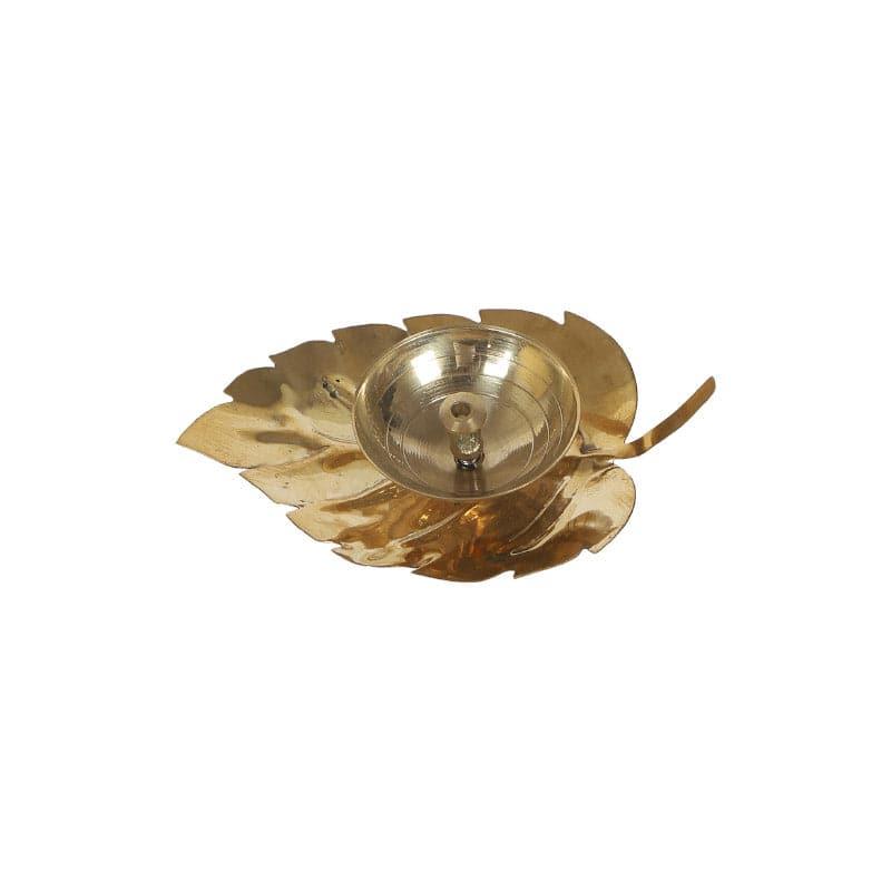 Ethnic Golden Patha Diya media 4