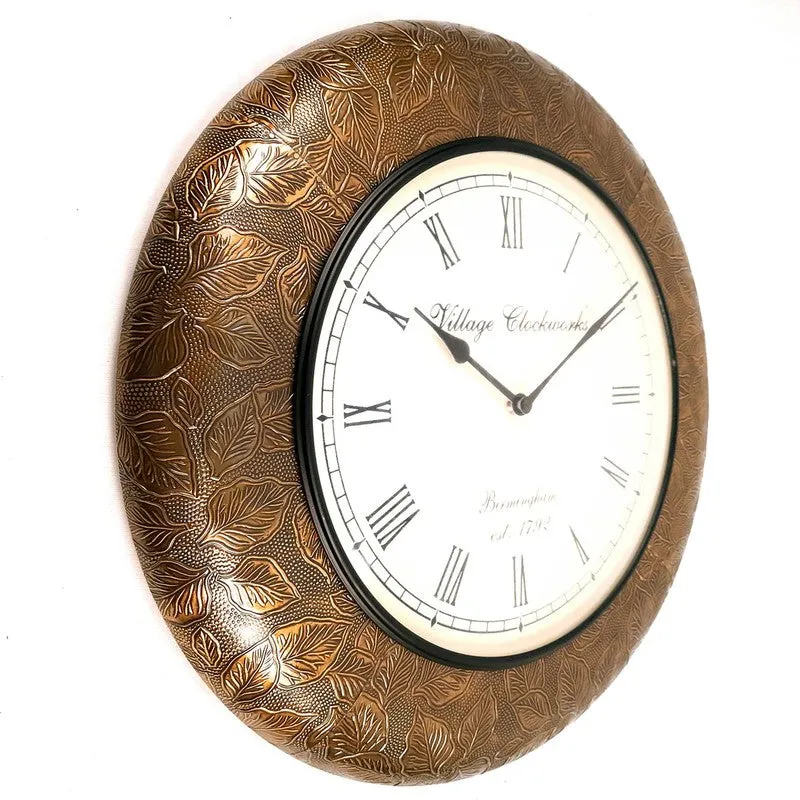 Silent Edge Dial Wooden Wall Clock media 6