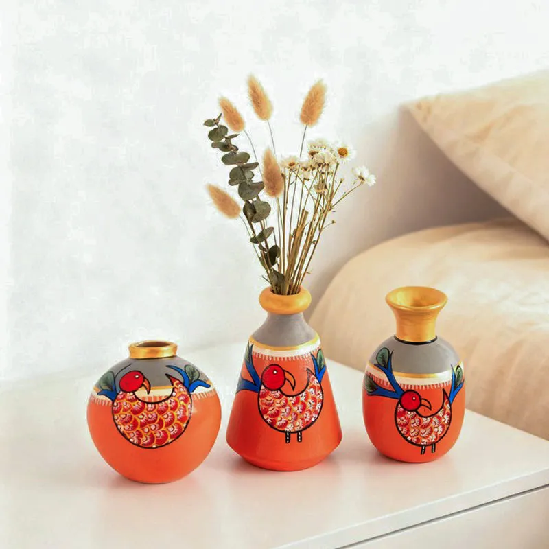 Indukar Terracotta Vase - Three Piece Set media 1