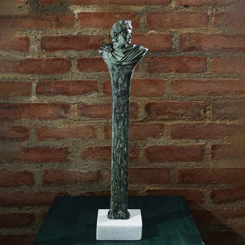 Greece Maiden Showpiece - Green media 1
