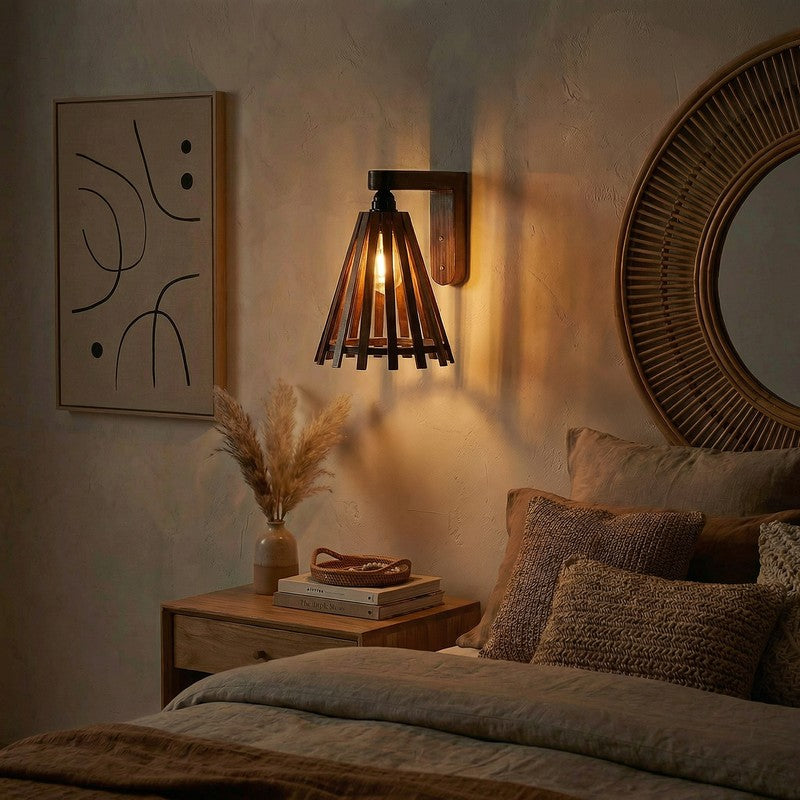 Quenara Wooden Wall Lamp media 3