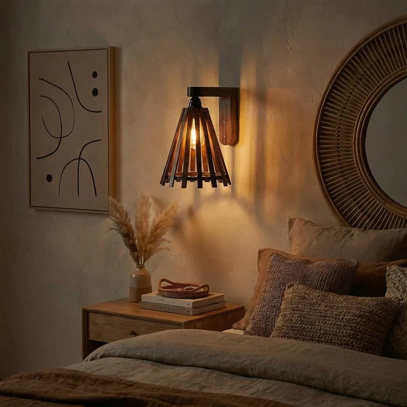 Quenara Wooden Wall Lamp media 3