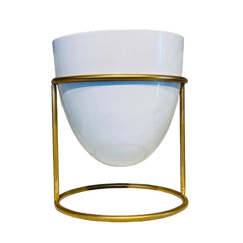 Selena Metal Planter media 3