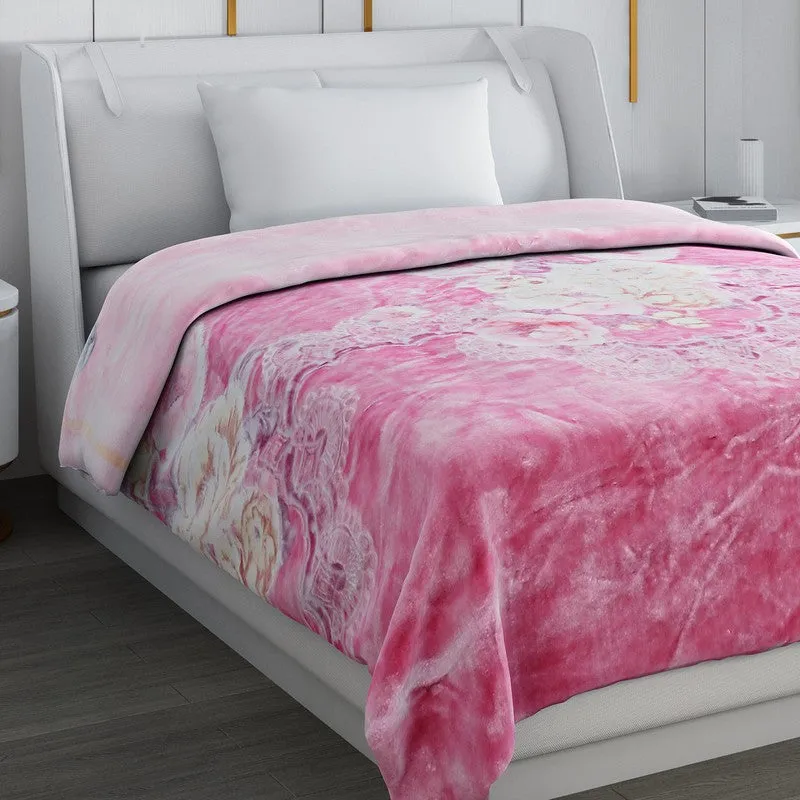 Monte Carlo Petal Dreamscape Blanket - 850 GSM media 5