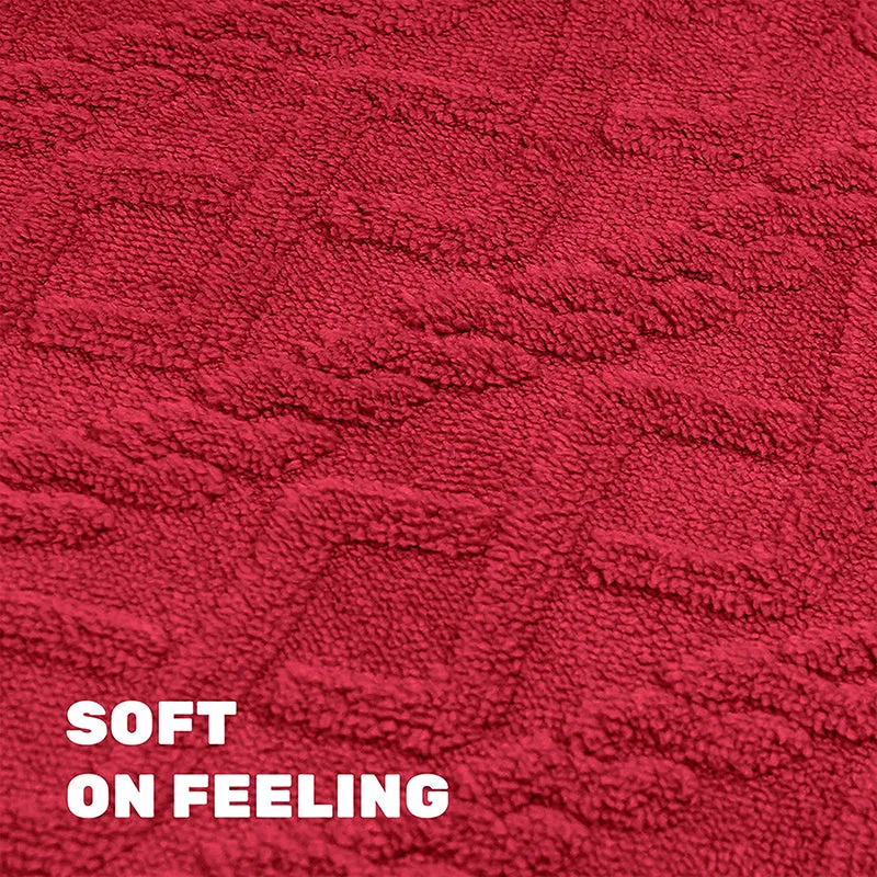 Interlocked Steps Microfiber Bath Mat - Red media 4