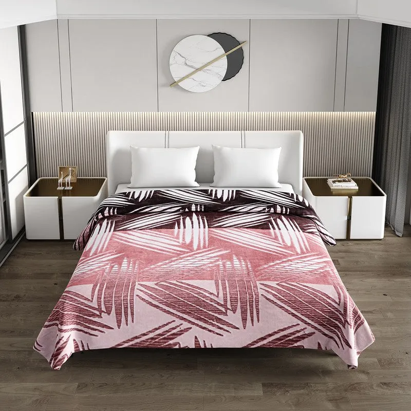 Monte Carlo Blush Oasis Blanket - 550 GSM media 3