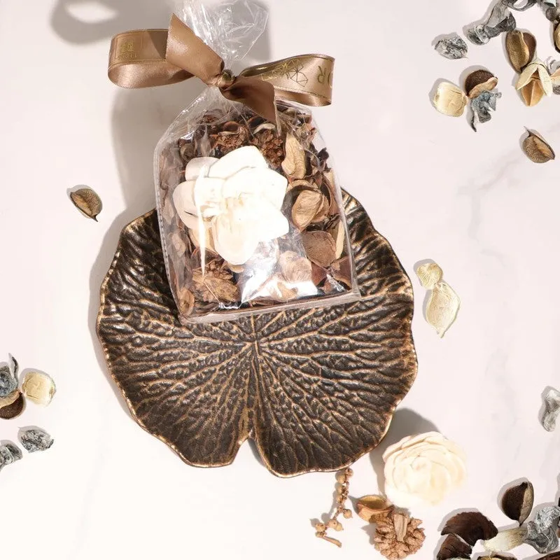Oudhra Spice Diwali Hamper - Two Piece Set media 4
