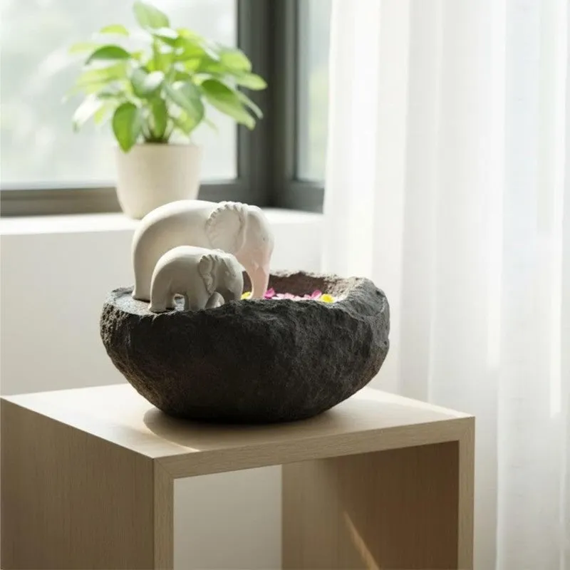 Hathi Stone Finish Round Resin Urli media 6
