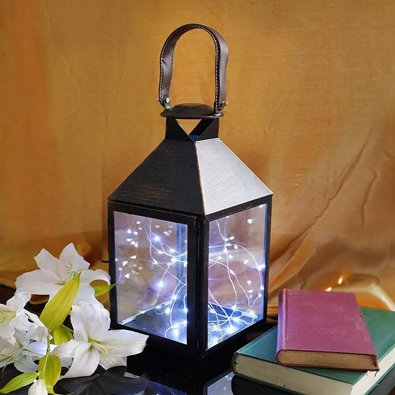 Nikta Candle Holder media 1
