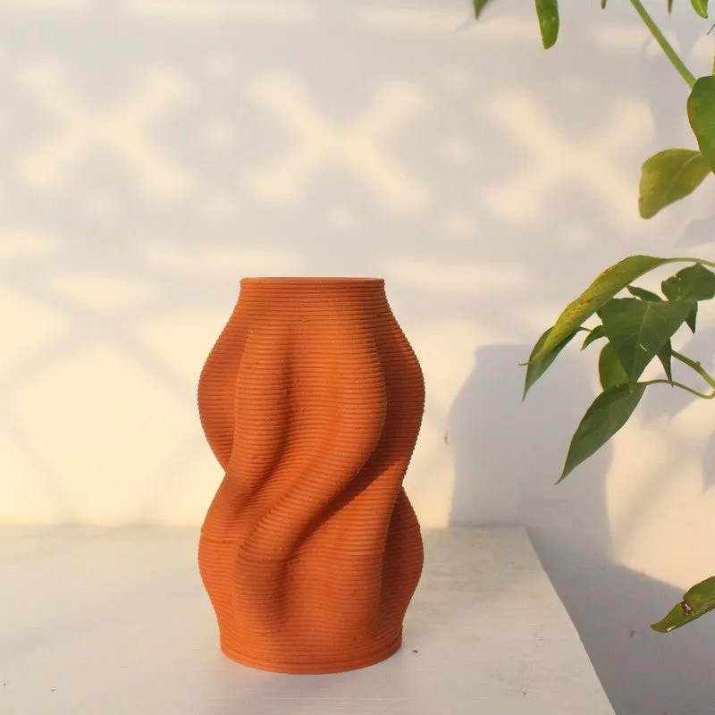 Handcrafted Wavy Terracotta Vase media 4