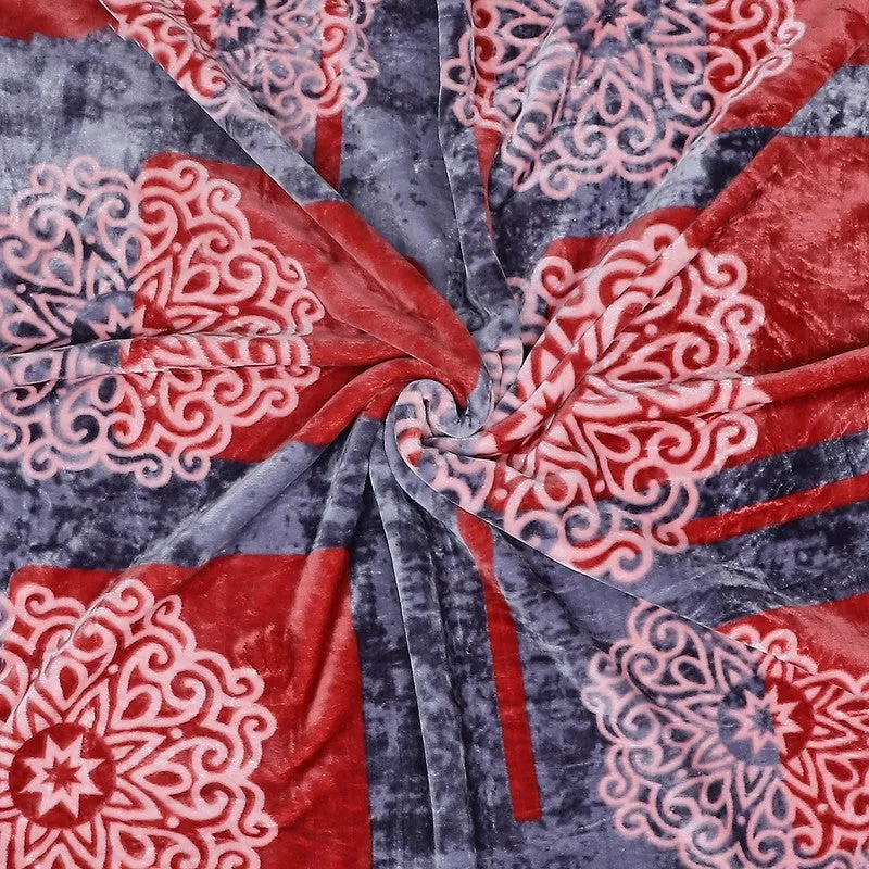 Monte Carlo Crimson Harmony Blanket - 600 GSM media 7