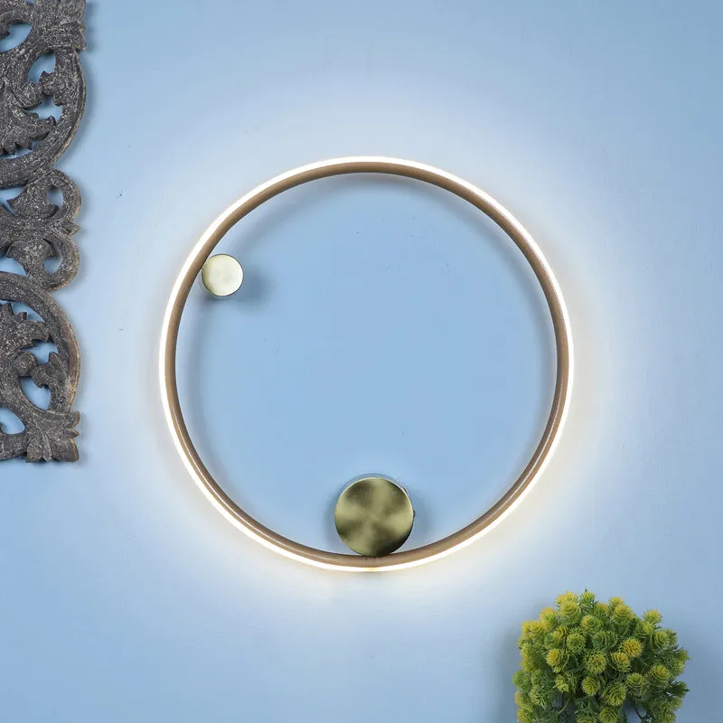 Halora Iron Wall Lamp media 4