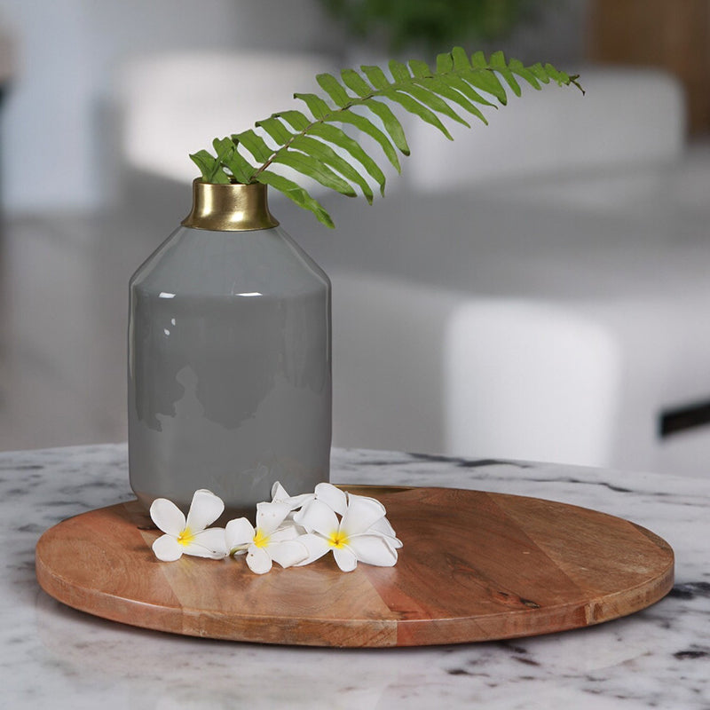 Linea Nuvo Iron Vase - Grey media 3