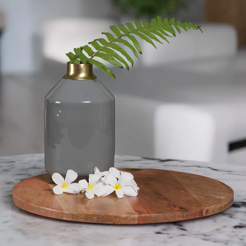 Linea Nuvo Iron Vase - Grey media 3