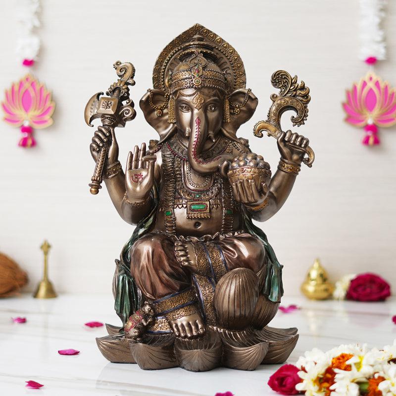 Divine Vigneshwara Idol