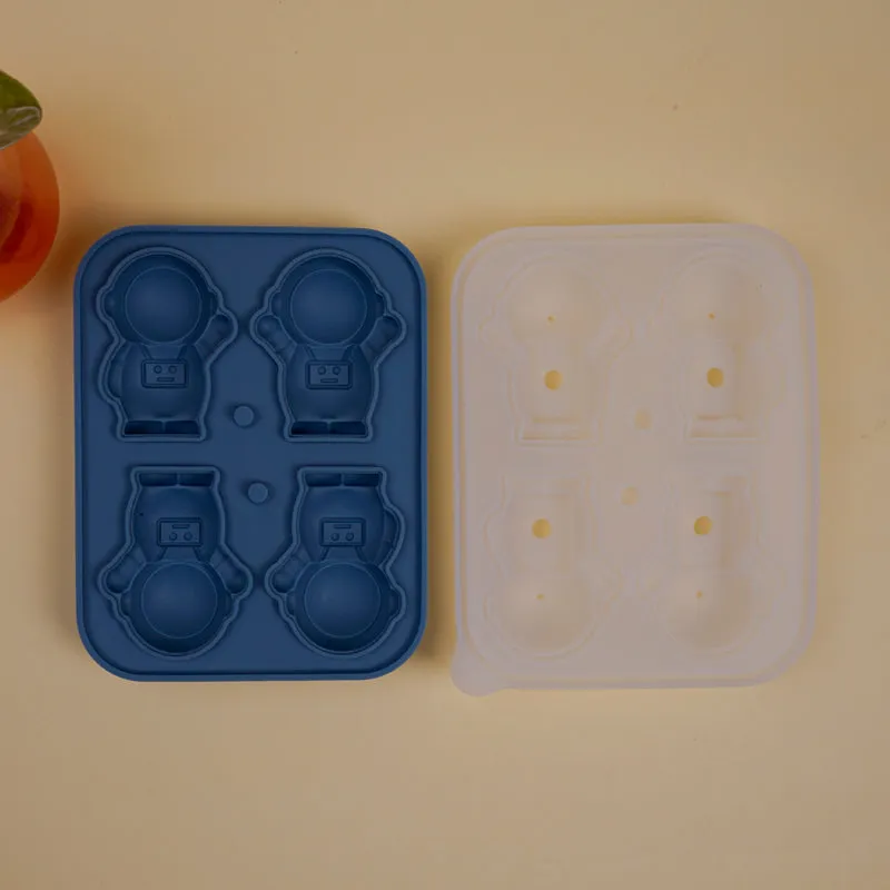 Astronaut Silicone Ice Cube Mould - Blue media 3
