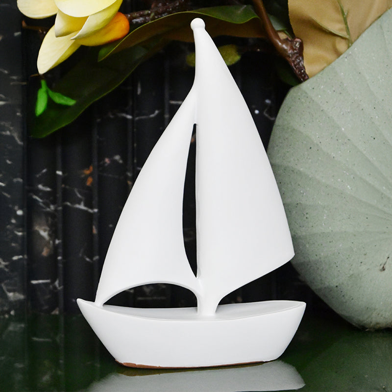 Sailor's Life Showpiece - White media 5