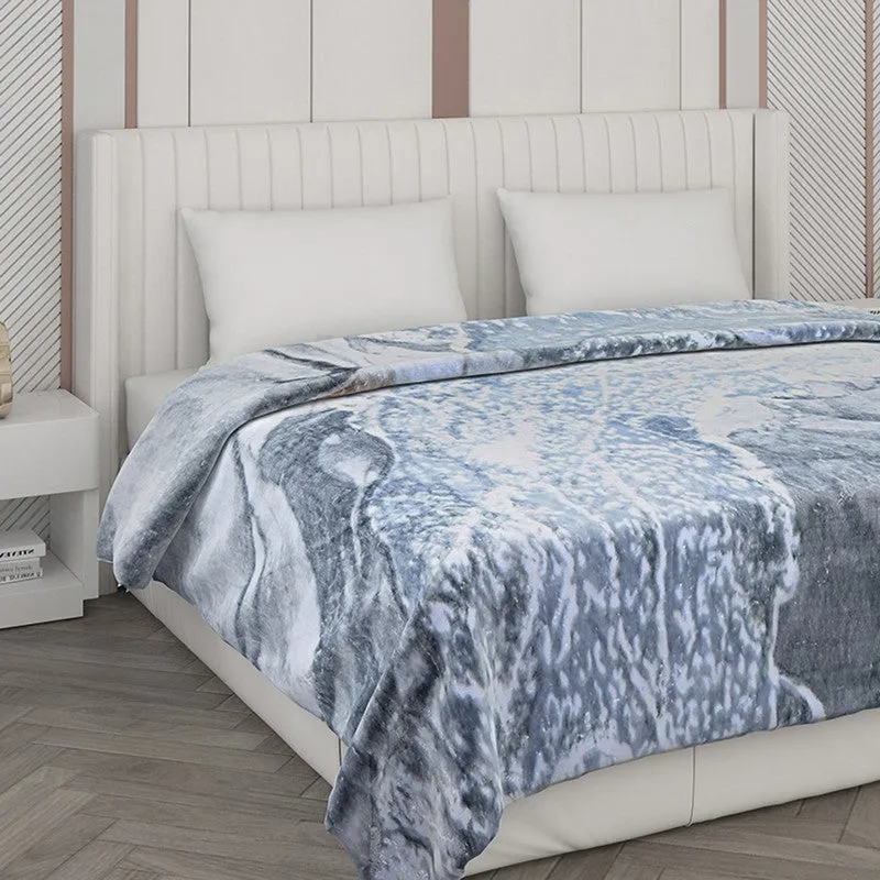 Monte Carlo Ocean Whisper Blanket - 600 GSM media 5