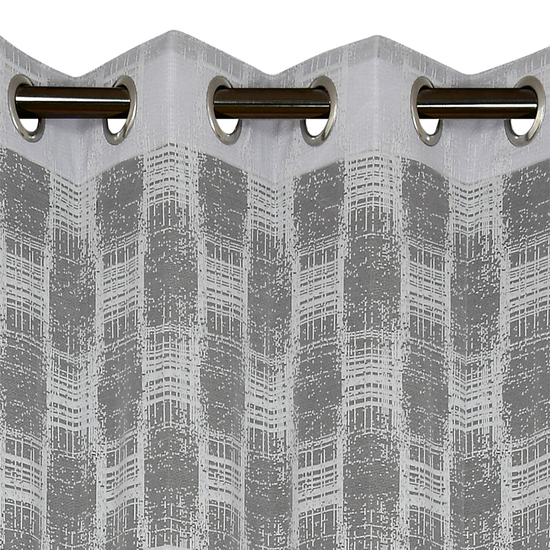 Nira Jaquared Curtain media 5