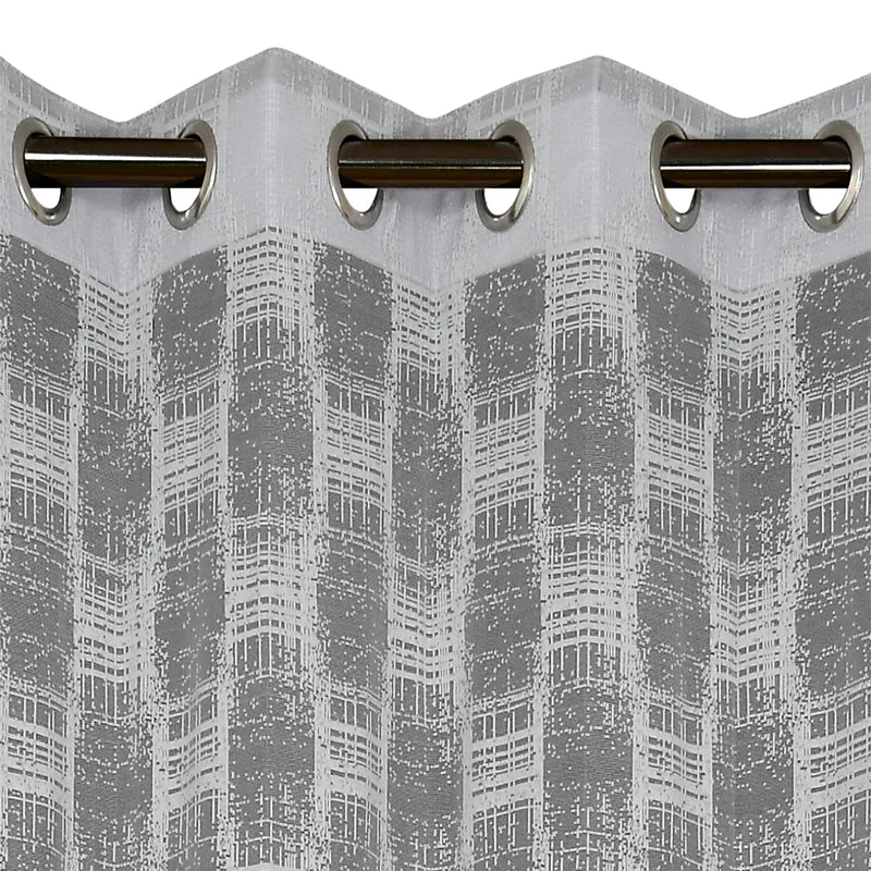 Nira Jaquared Curtain media 5