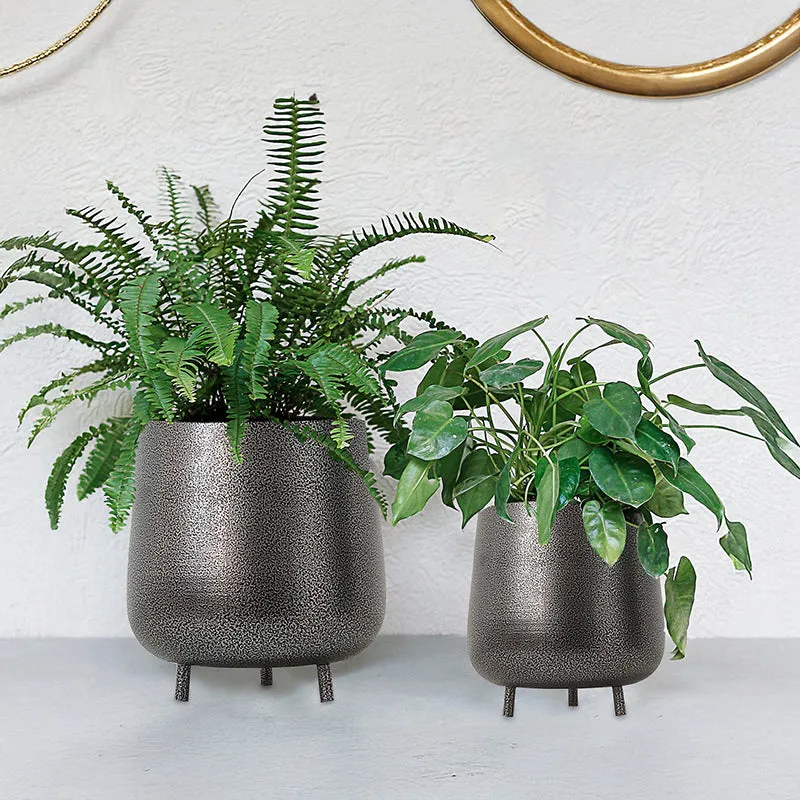 Zintra Metal Planter - Silver media 2