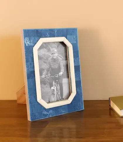 Wood · Resin
