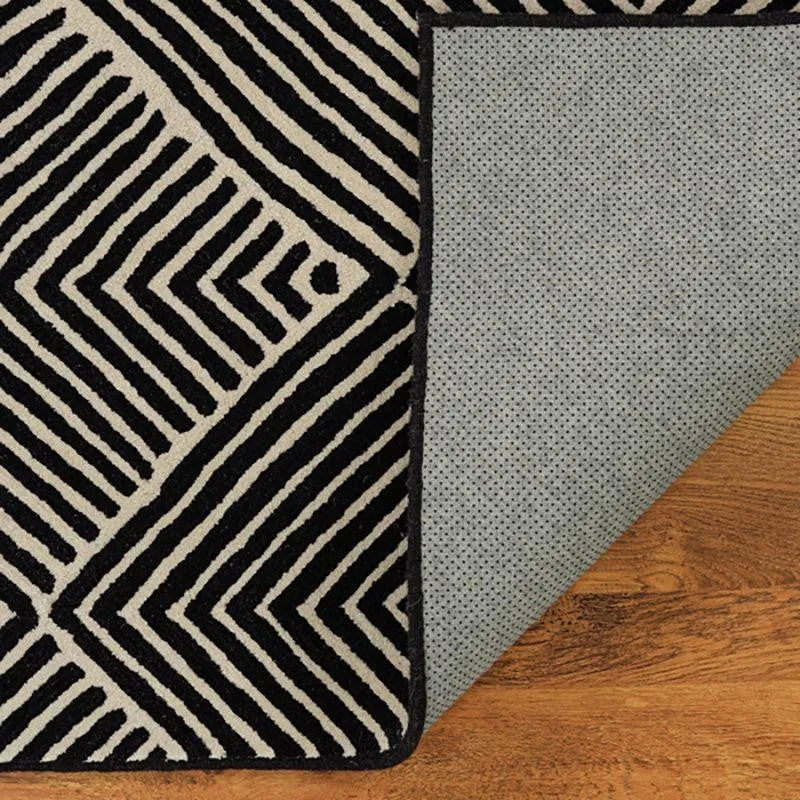 Medon Hand Tufted Geometric Wool & Nylon Carpet - Black media 5