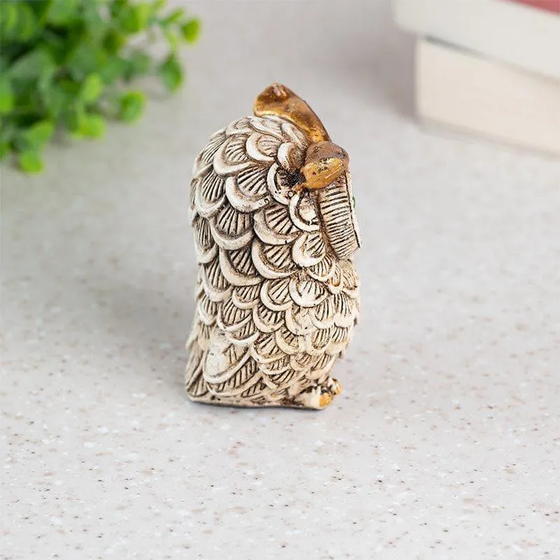 Owl Gaze Showpiece media 4