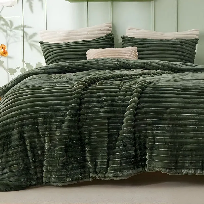 Pure Drape Comfort (Green) Bedding Set - Four Piece Set media 3