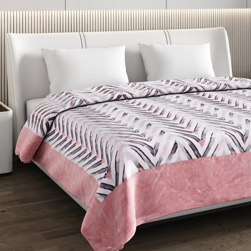 Monte Carlo Blush Palm Oasis Blanket - 800 GSM media 4