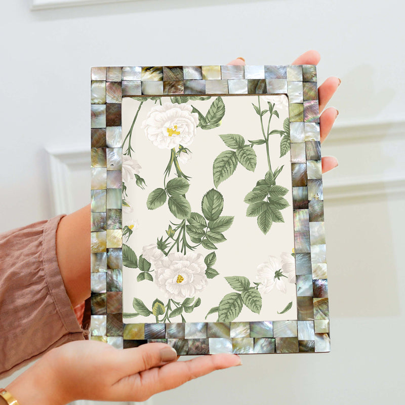 Nacrae II Mother Of Pearl Photo Frame media 5