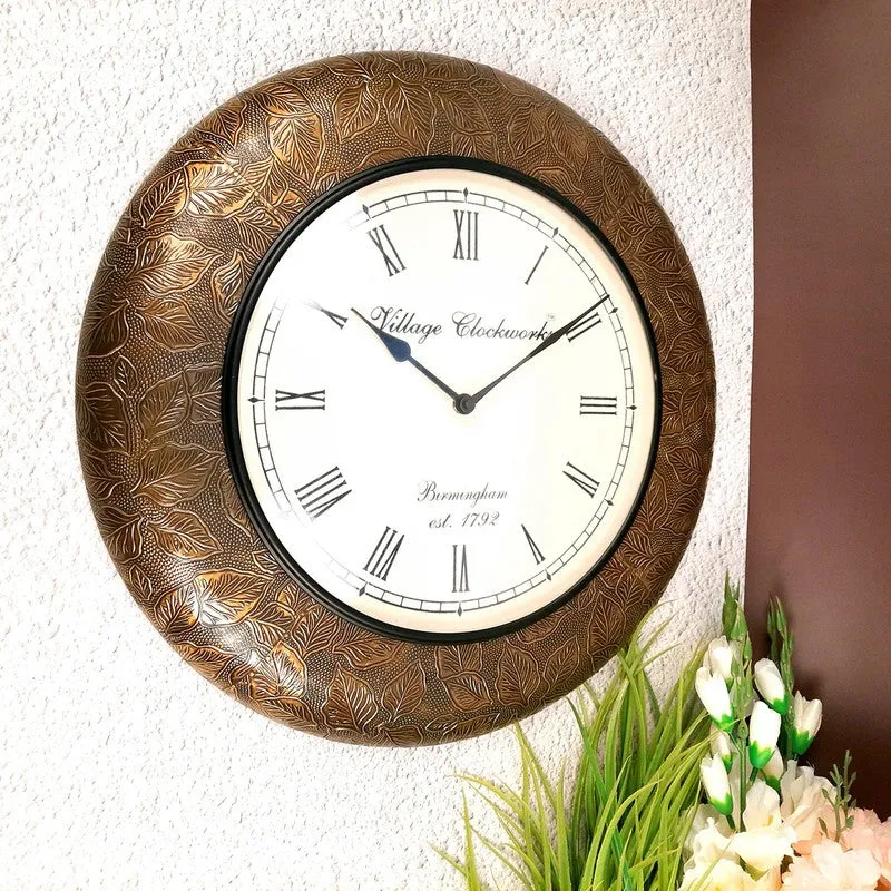 Silent Edge Dial Wooden Wall Clock media 5