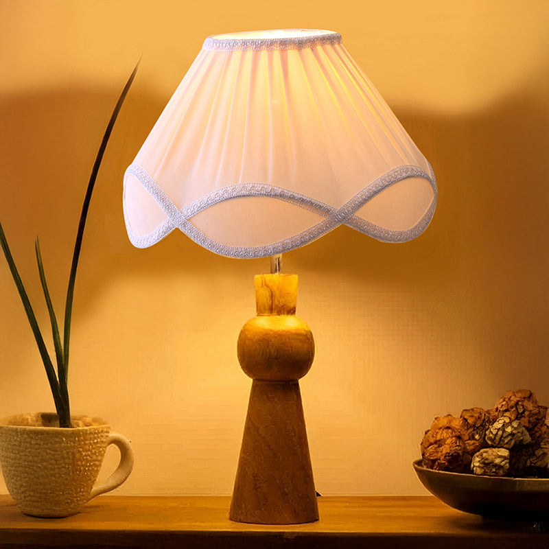 Scalloped Vintage