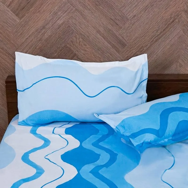 Udva Blue Wave Microfiber Bedsheet - 140 GSM media 4