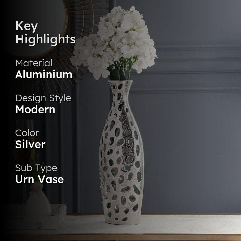 Cleome Charm Vase (Big) - Silver media 2