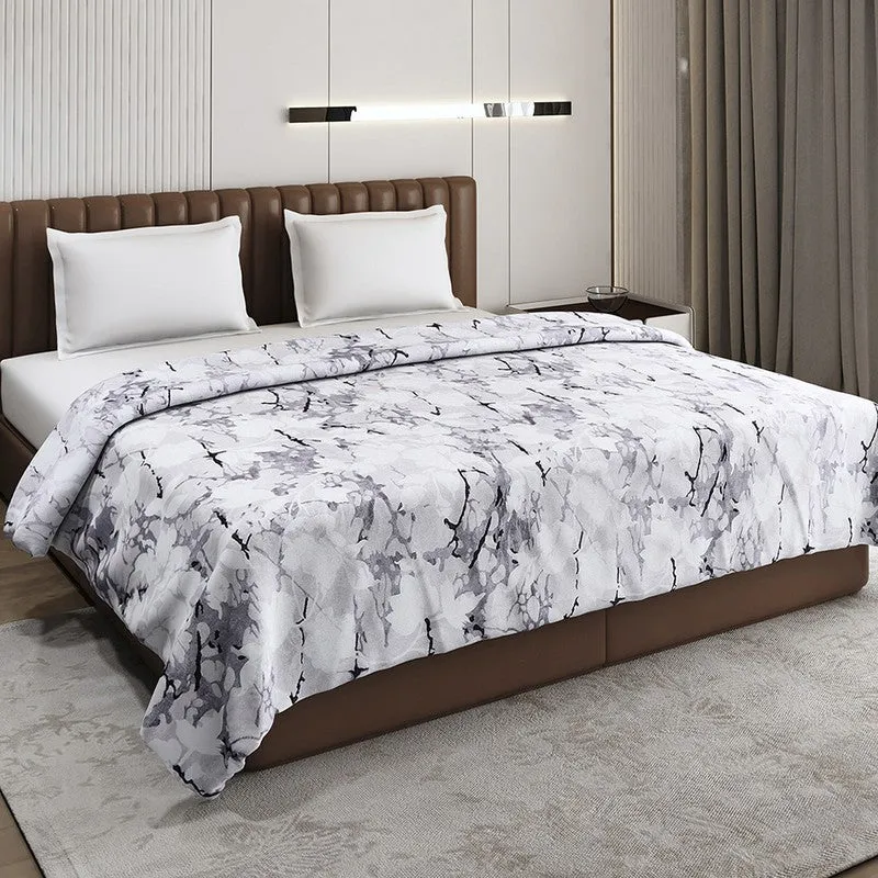 Monte Carlo Marvyn Abstract Print Polyester Blanket (Light Grey) - 300 GSM media 1