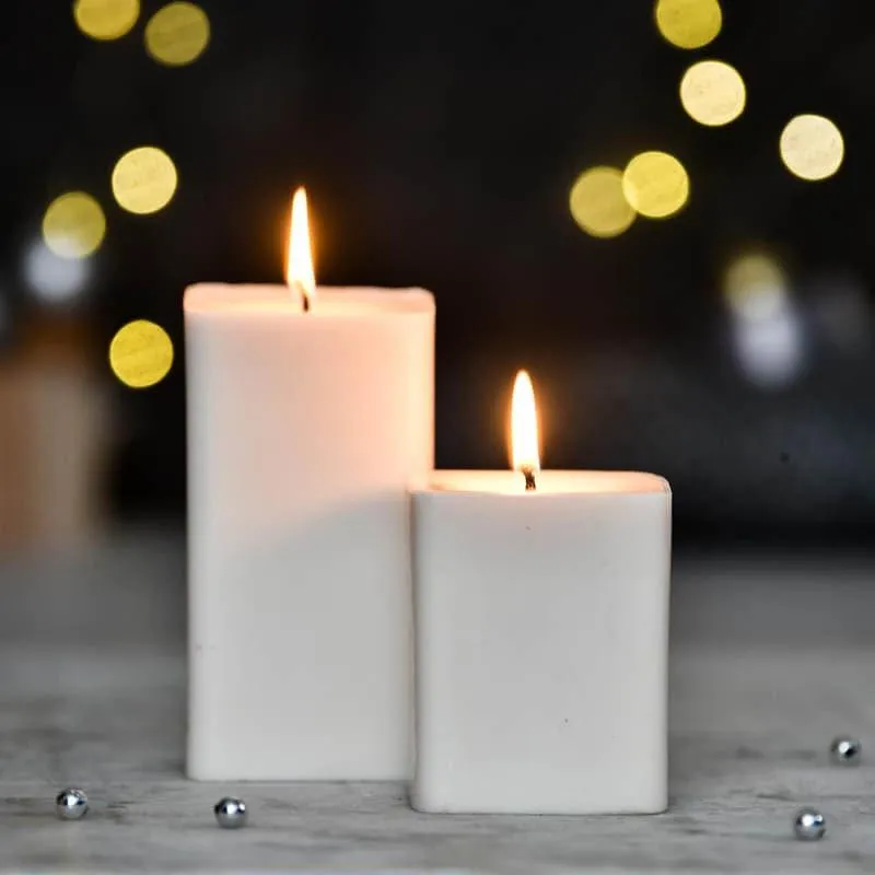 Kindness - Cinnamon Roll Scented Candle media 3
