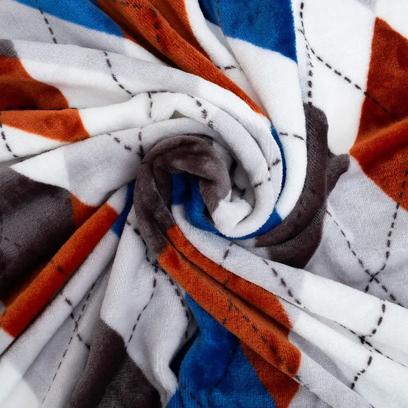 Wovira Geometric Woolen Blanket (Multicolor) - 330 GSM media 5