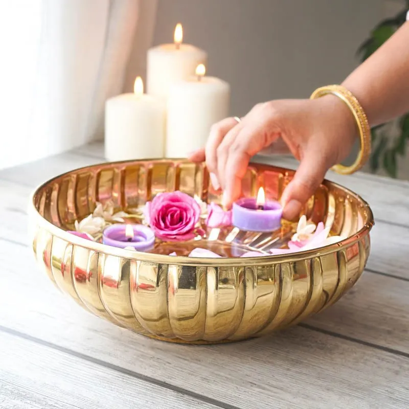 Jasmine Glow Urli  - Gold media 3