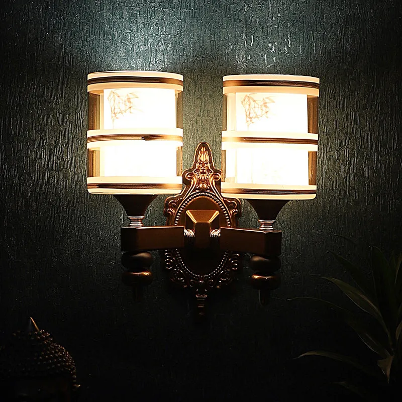 Envra Duo Iron Wall Lamp media 4