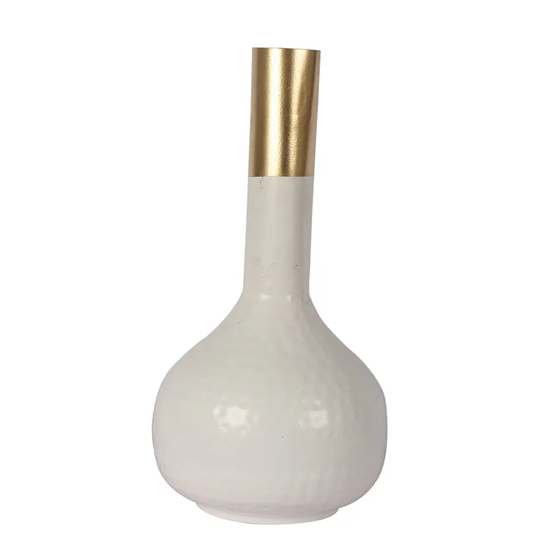 Aura Reverie Iron Vase media 5