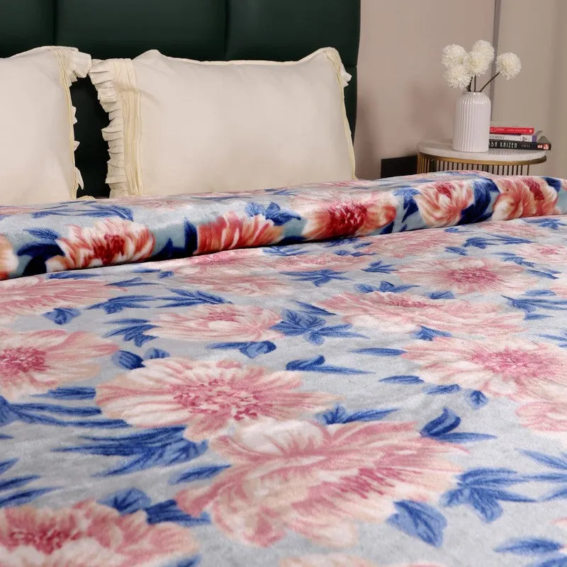 DIANA light weight Cloudy Mink Blanket media 3